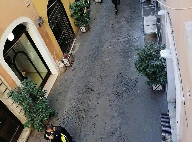 Vatican's Dreamy Loft ローマ