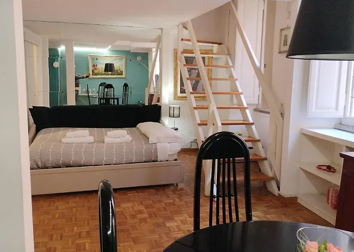 Vatican's Dreamy Loft アパート